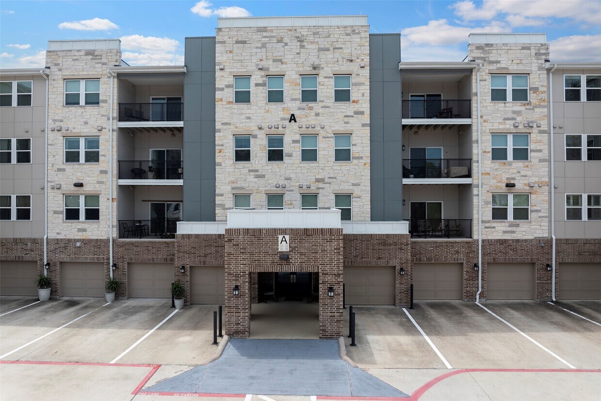 Primary Photo - 6804 Westview Dr