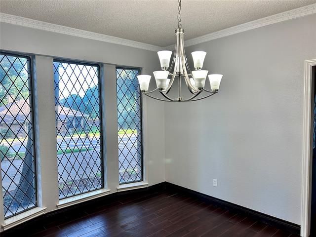 Building Photo - 327 Meadowlark Ln