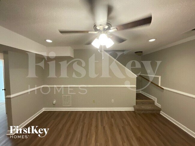 Foto del edificio - 6004 Stone Bluff Dr