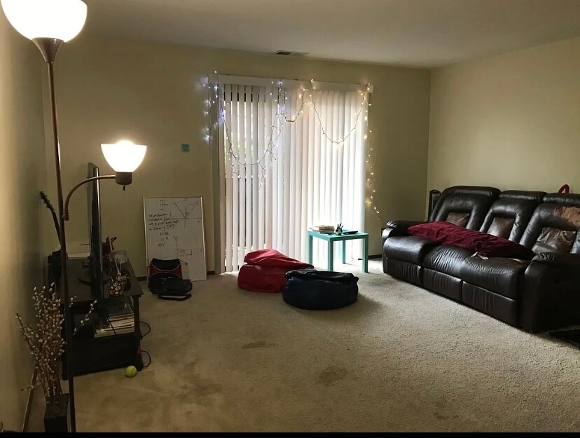 Building Photo - 518 Riddle Rd