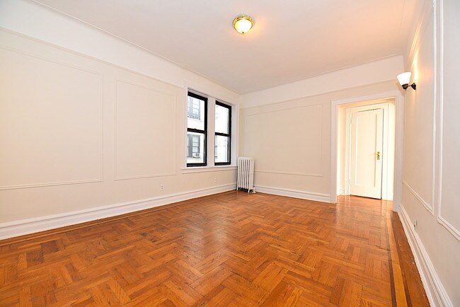 Building Photo - 3150 33rd St