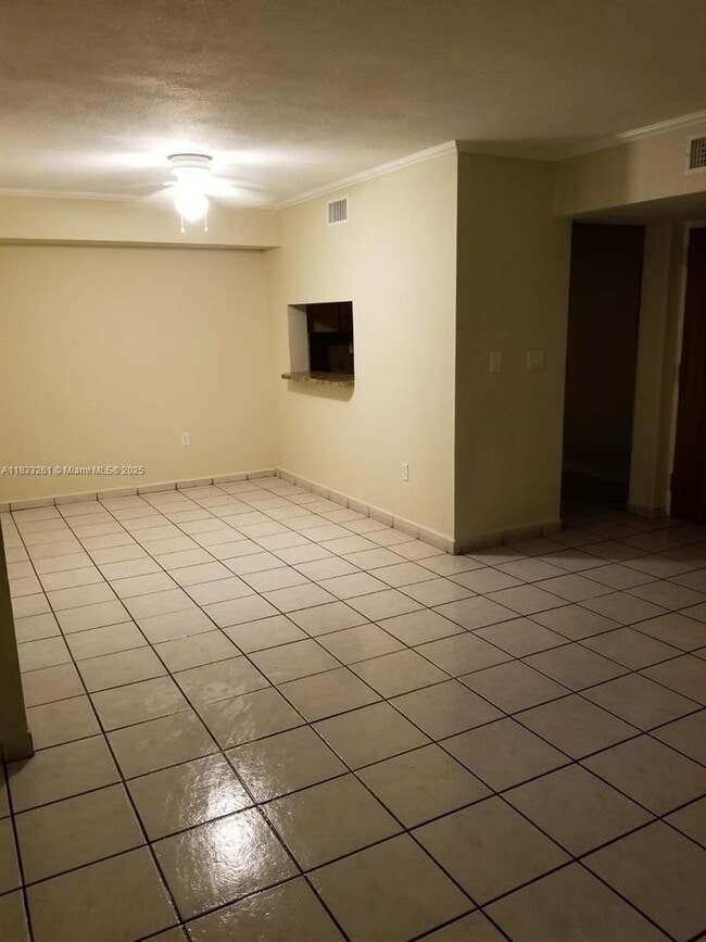 Foto del edificio - 11800 SW 18th St