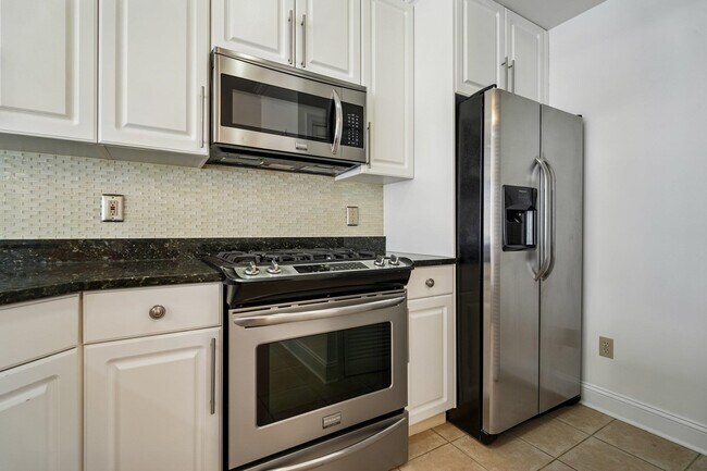 Foto del edificio - 915 Madison St