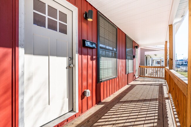Exterior - Front Porch - 1628 S 4th St