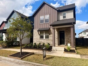 Building Photo - 18618 Admiration Dr