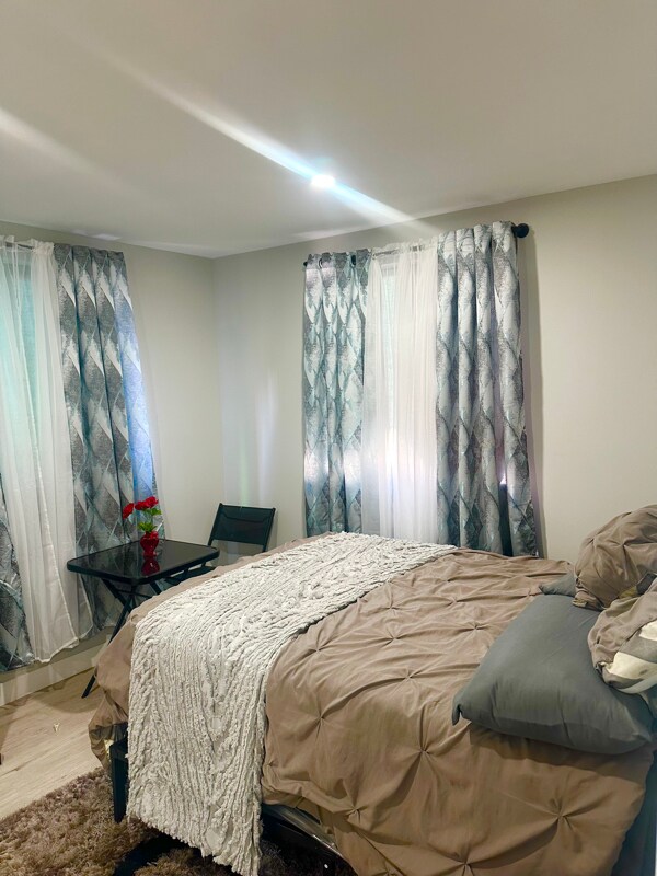 Foto del edificio - 2437 Cochran Ave