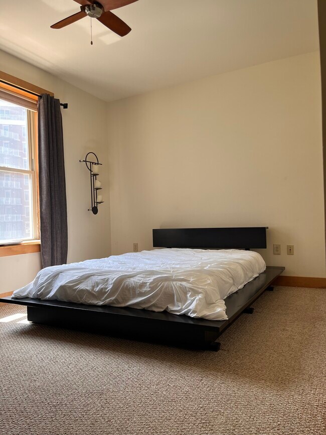 Building Photo - 333 W Mifflin St