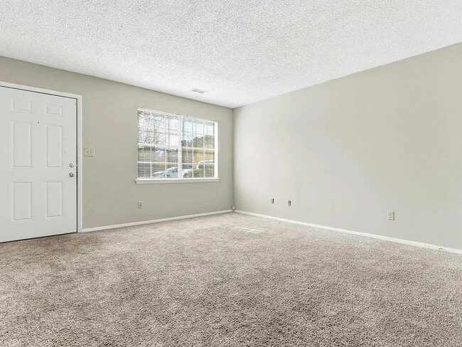 Foto del edificio - 1935 Springlake Ct