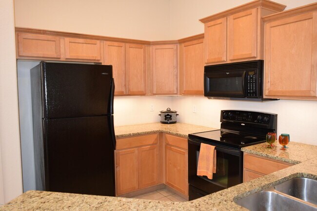 Building Photo - 1170 Eleuthera Dr NE