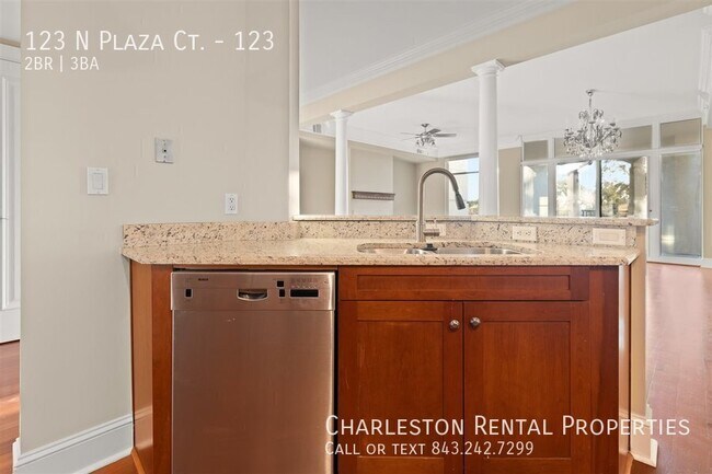Foto del edificio - 123 N Plaza Ct