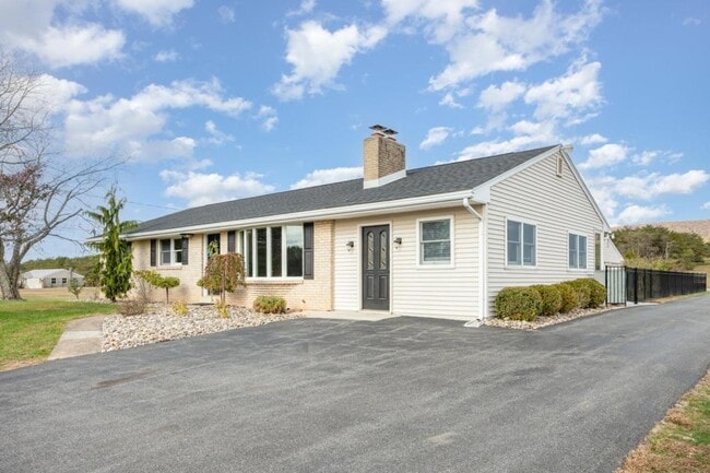 Foto del edificio - 411 Wagner Dr