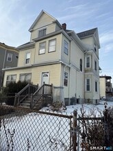 Building Photo - 110 Adelaide St