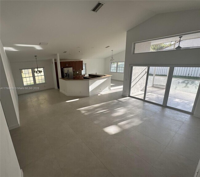 Foto del edificio - 159 Cameron Ct