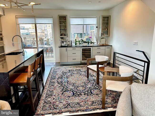 Foto del edificio - 650 N 13th St