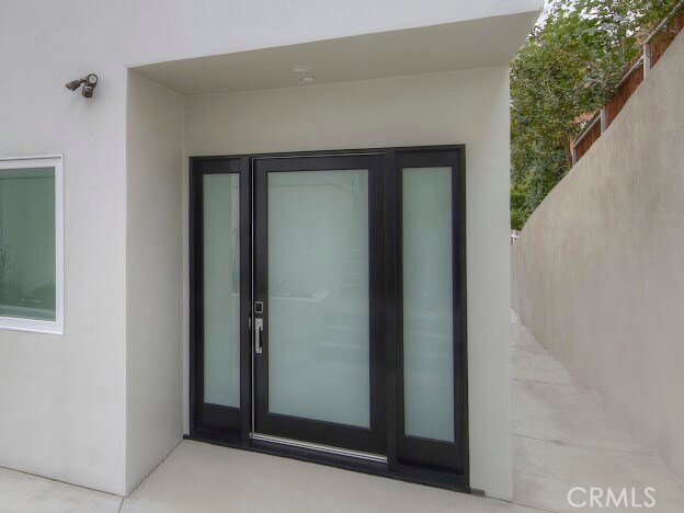 Building Photo - 2608 Corralitas Dr