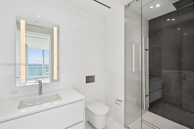 Foto del edificio - 300 Biscayne Blvd Way