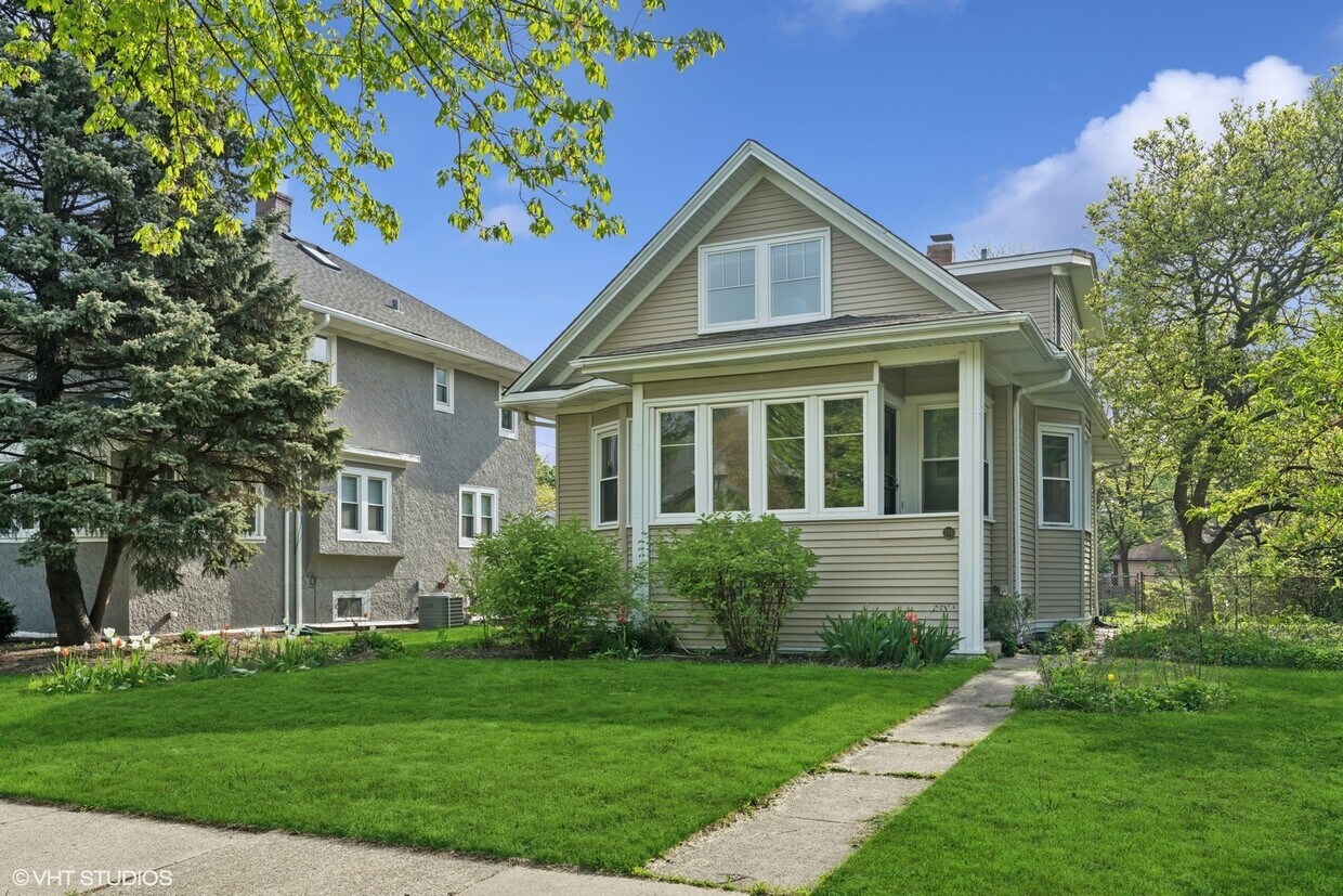 Primary Photo - 534 Ridgeland Ave