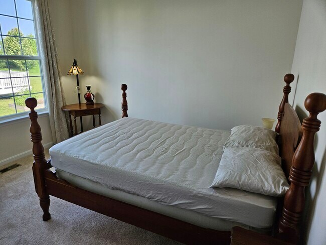 Foto del edificio - 148 Windrow Way