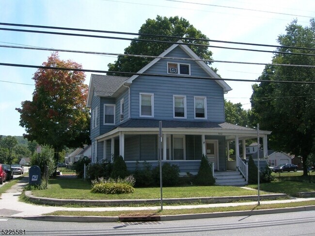 Building Photo - 932 Ringwood Ave