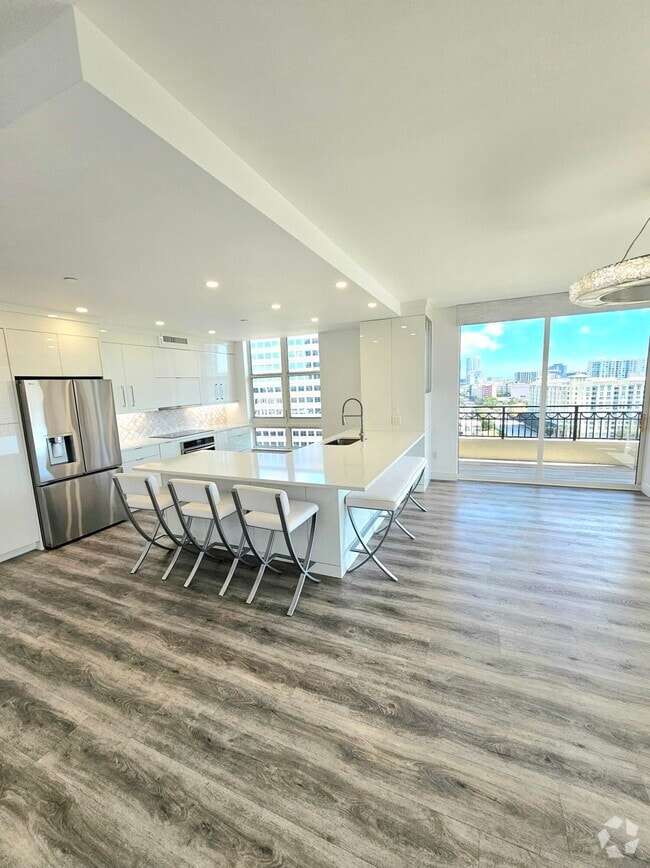 Building Photo - 550 Okeechobee Blvd