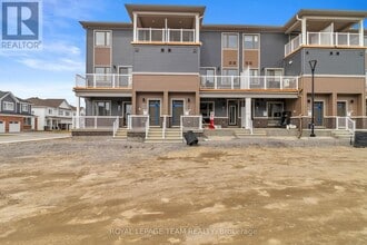 Building Photo - 810 Parnian Private