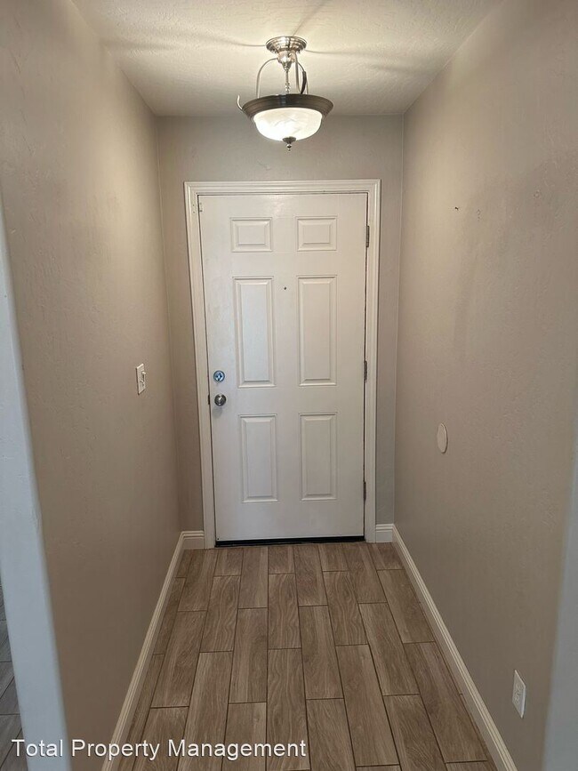 Building Photo - 3 br, 2 bath House - 2635 W Sedona Ave