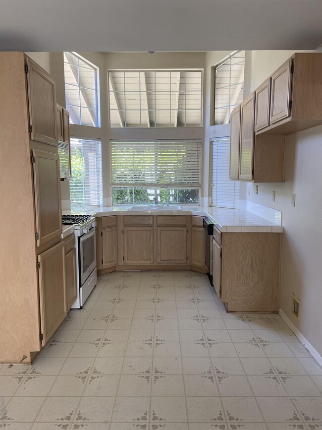 Building Photo - 31060 Corte Anza