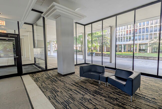 Foto del edificio - 1401 E 55th St