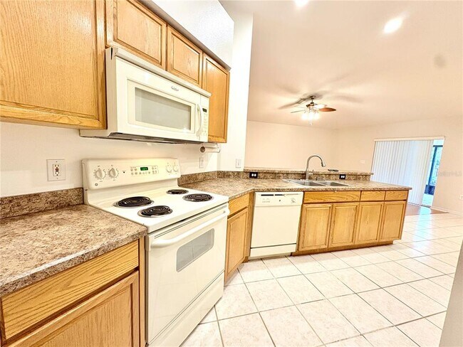 Foto del edificio - 4722 Roundview Ct