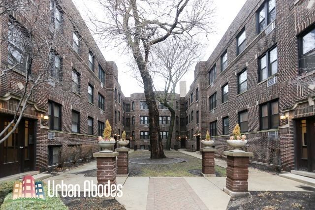 Primary Photo - 746 W Addison St