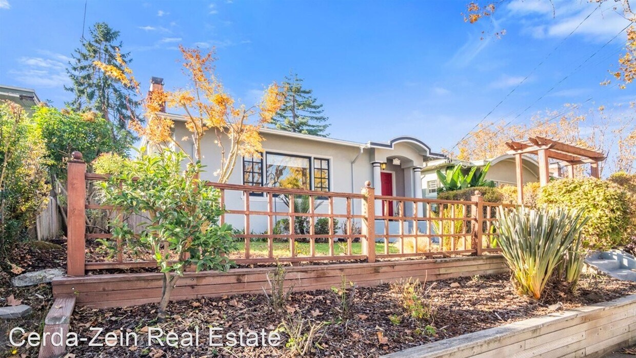 Primary Photo - 2 br, 1.5 bath House - 3321 Fernside Drive