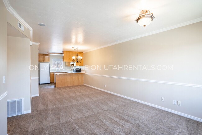 Foto del edificio - 1512 S 175 E