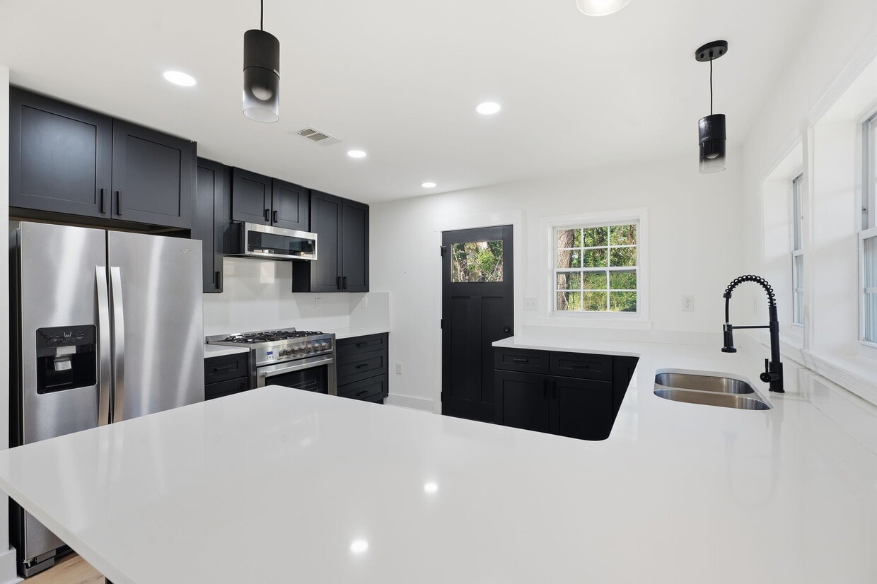 Photo - 167 Rockmart Dr SW (Atlanta, GA)
