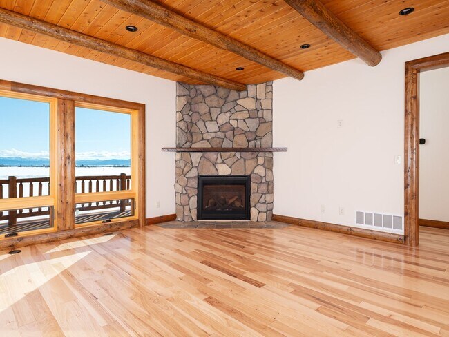 Foto del edificio - Spacious & Elegant 3-Bedroom Home – 6-Mont...