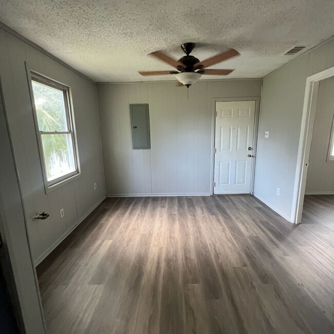 Foto del edificio - 1916 Dabney Dr