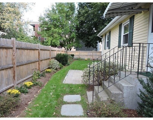 Building Photo - 178 Sherman St