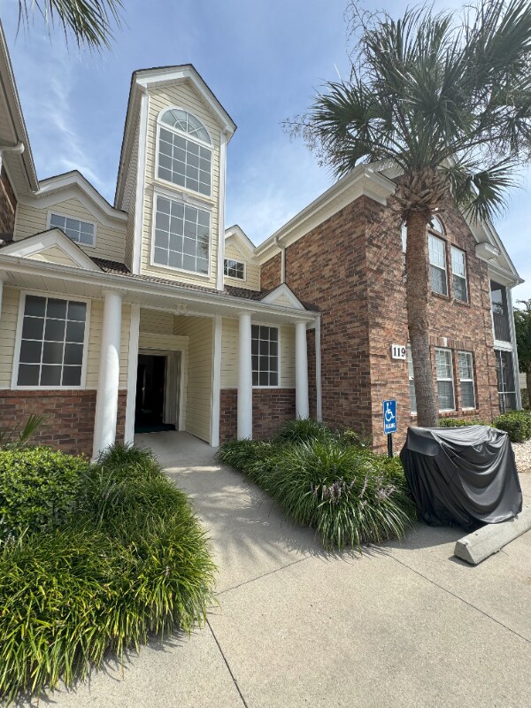 Building Photo - 119 Brentwood Dr