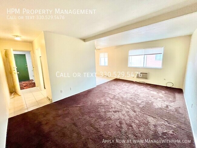 Building Photo - Two-Bedroom Apartment for Rent