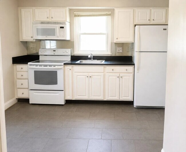 Foto del edificio - 4009 Graceland Ln