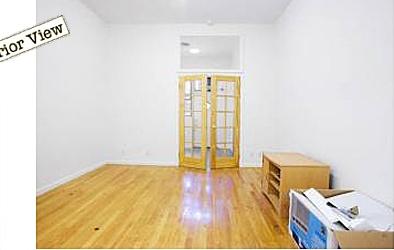 Building Photo - 405 E 87th St