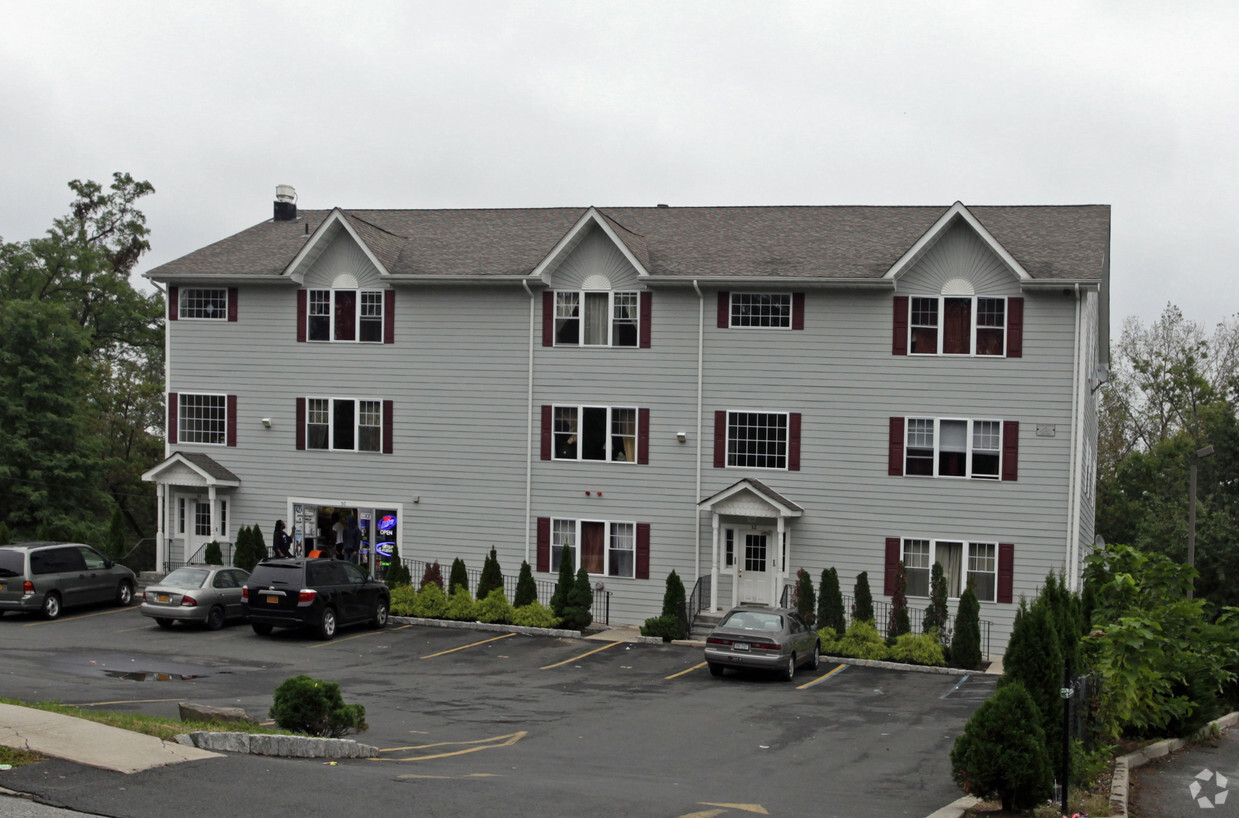 Foto del edificio - 48 Rose Ave