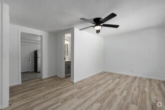 Building Photo - 21 Larue St