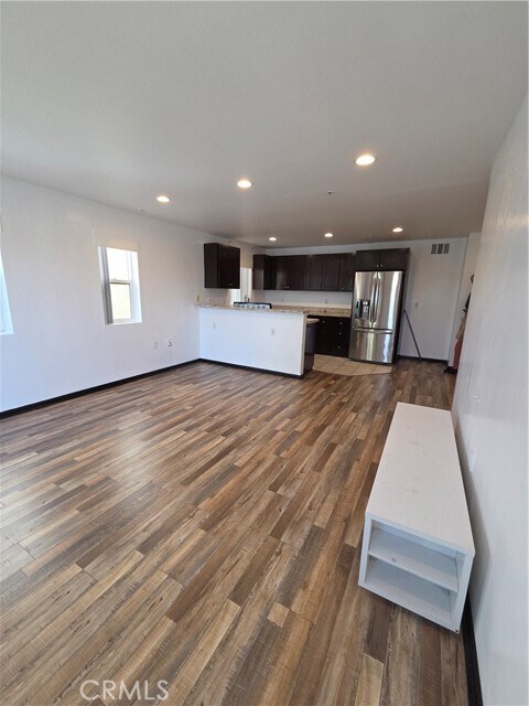 Foto del edificio - 14537 Archwood St