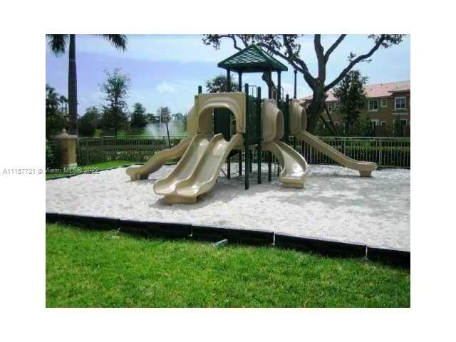 Foto del edificio - 4930  Windward Way  1205 Dania Beach Fl 33312