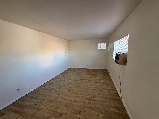 Foto del edificio - 310 La Veta Dr