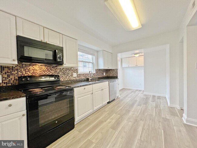 Building Photo - 309 Hanford Ct