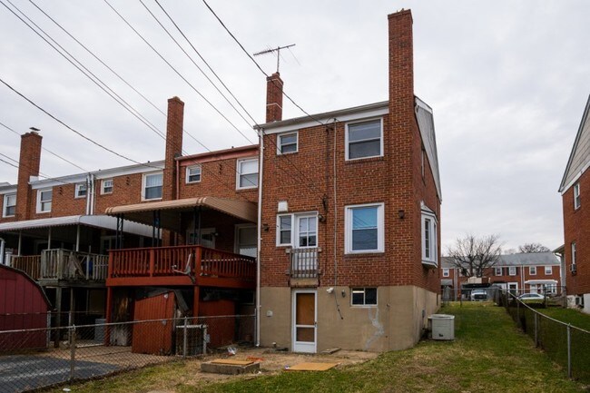 Foto del edificio - 955 Middlesex Rd