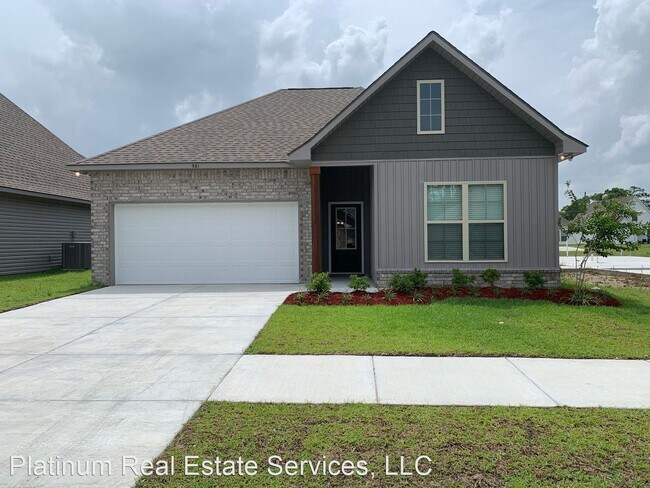 Building Photo - 4 br, 2 bath House - 561 Whispering Waters...