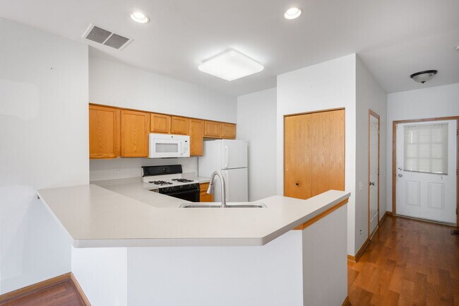 Foto del edificio - 2877 Stonewater Dr