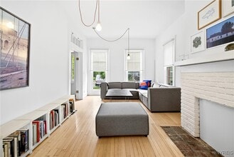 Building Photo - 77 Ashland Ave
